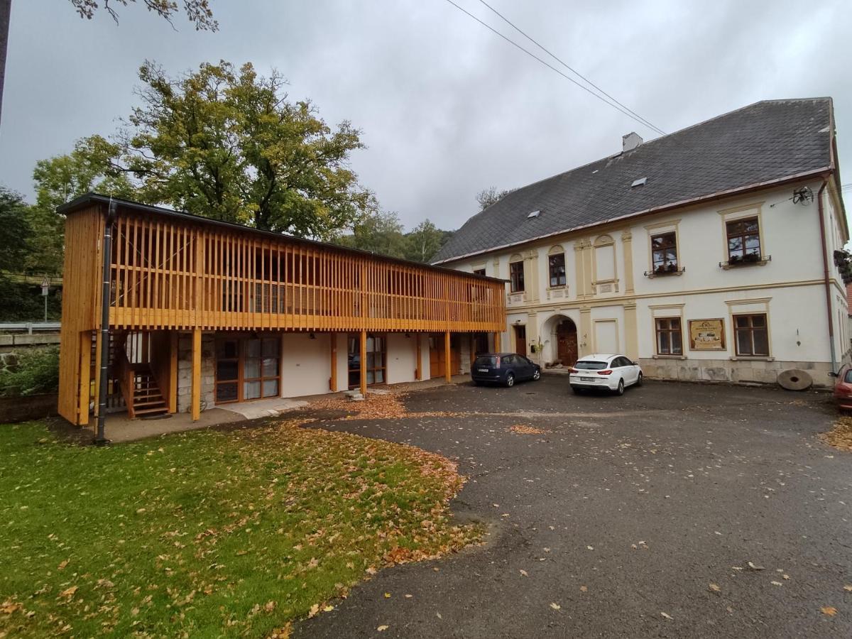 Apartment Ve Mlyne Teplice nad Metují Exterior photo